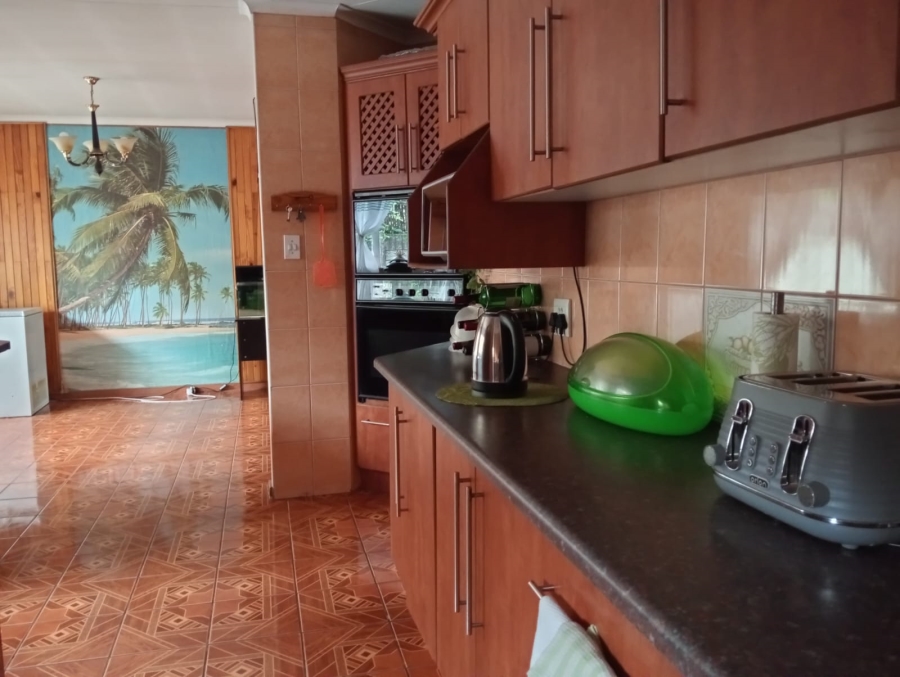 To Let 3 Bedroom Property for Rent in Bodorp North West